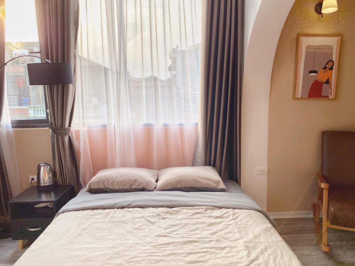 Aimee House - Dinh Liet Appartement Hanoi Buitenkant foto
